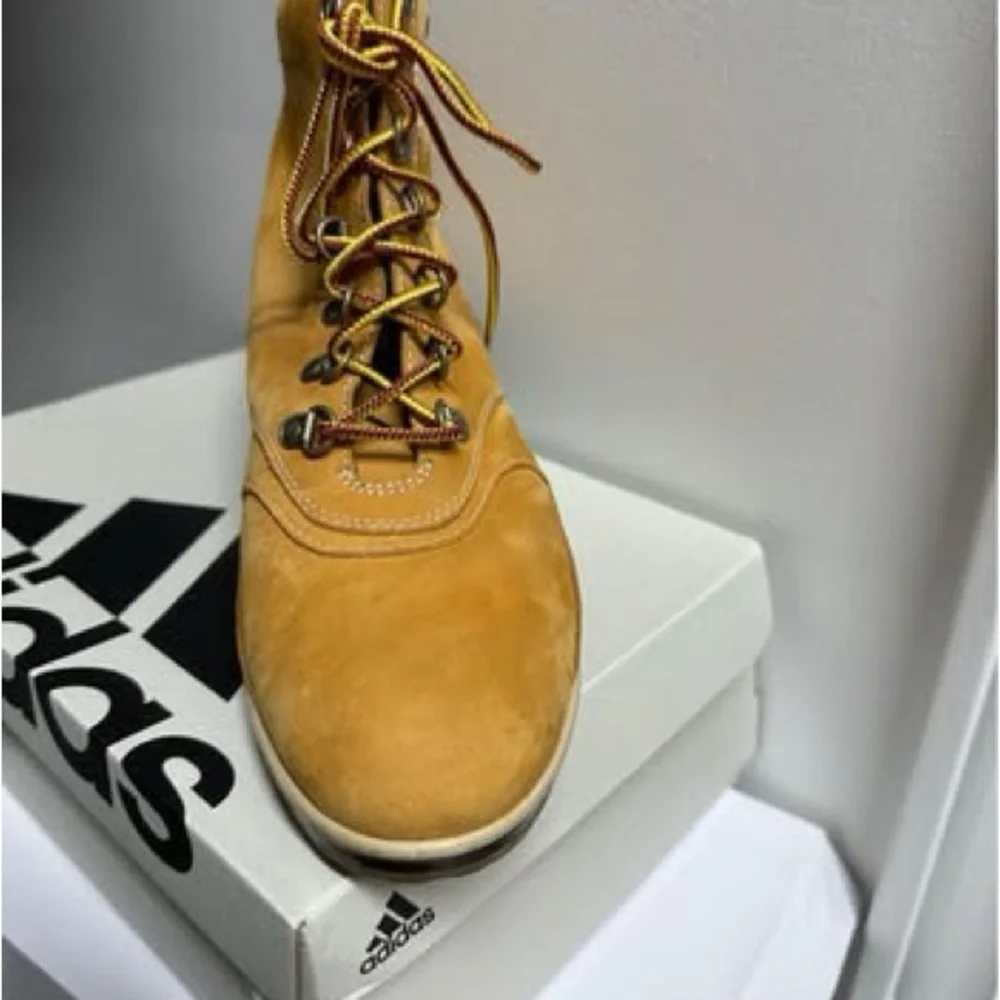 Timberland Women's Lace-Up Tan Wedge Boots - Picture 5 of 7